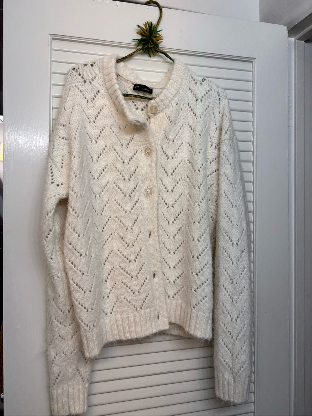 GAP Cozy Cream Open-Knit Button Cardigan Sweater size M